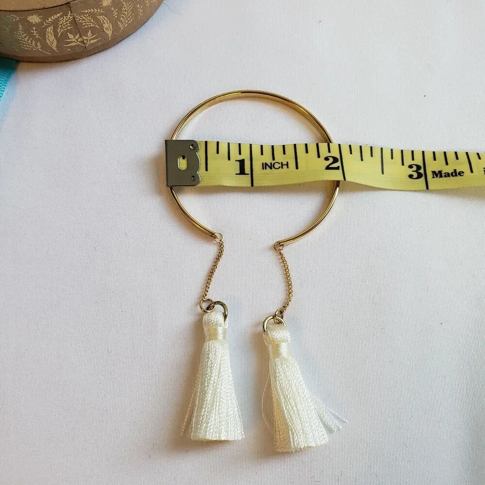 Shiraleah Womens Gold Cream‎ Tassels Round Classic Lightweight Tallulah Bracelet